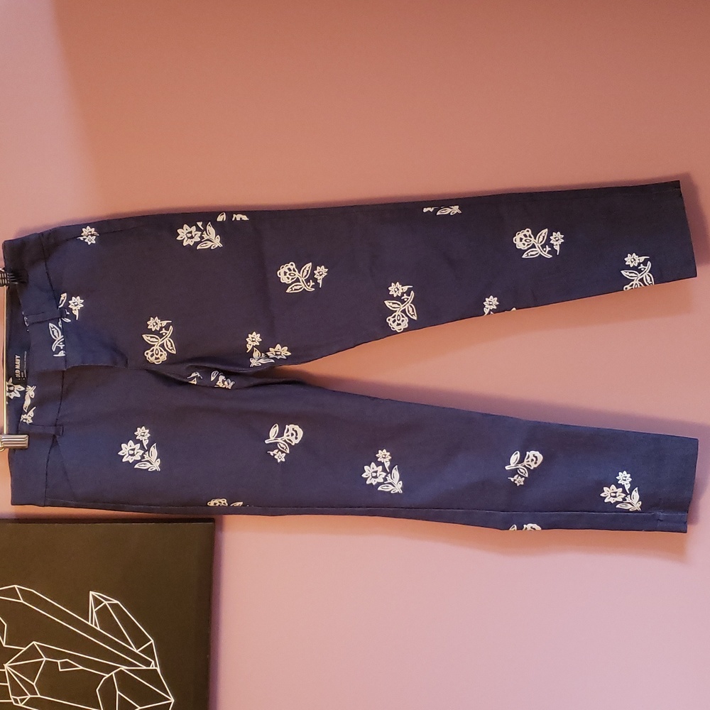 Old navy pixie mid rise pants size 0 chambray print